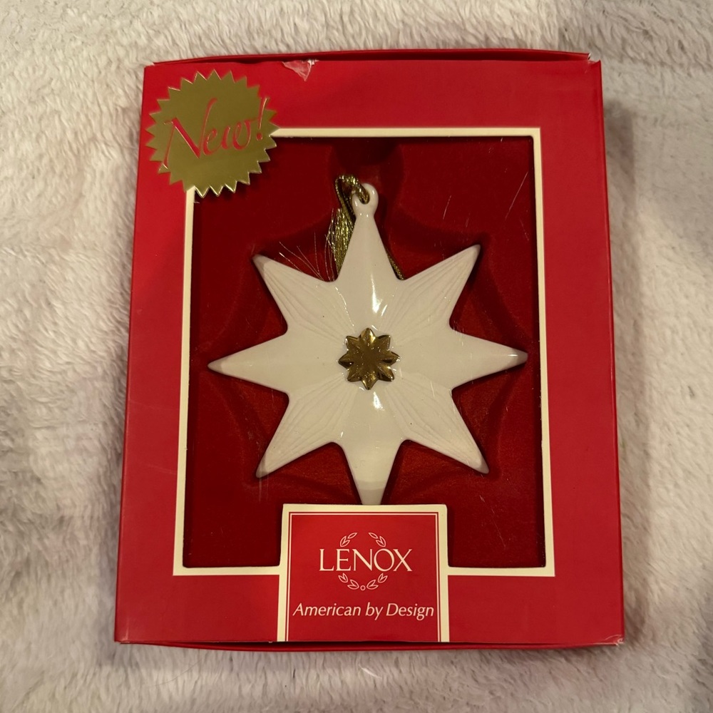 Lenox Ornament - Pleated Star